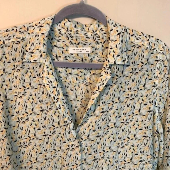 Equipment 100% Silk Printed Long Sleeve Button Up Shirt  Blouse M - Picture 7 of 10